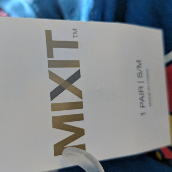 NEW Plaid Slippers by Mixit - Picture 2 of 2